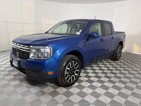 Certified 2023 Ford Maverick Lariat w/ Lariat Luxury Package image 3