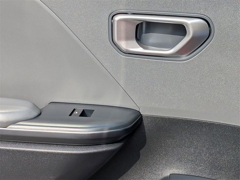 Used 2025 Kia K4 LXS image 26