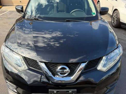 Used 2016 Nissan Rogue S image 11