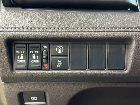 Used 2021 Honda Odyssey EX image 38
