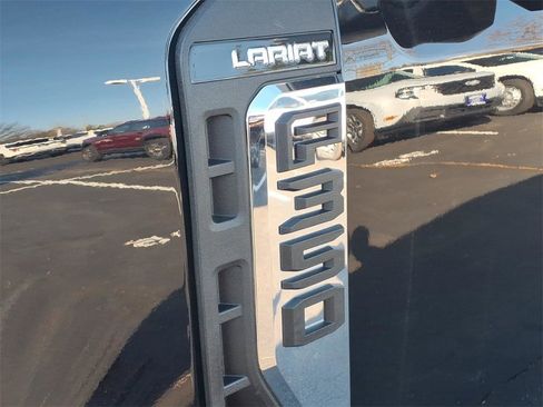 Used 2025 Ford F350 Lariat image 25