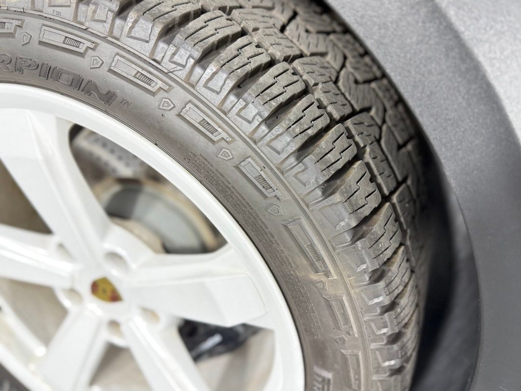 Used 2024 Porsche 911 Dakar AWD/4WD image 20