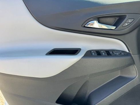 Certified 2023 Chevrolet Equinox LS image 16