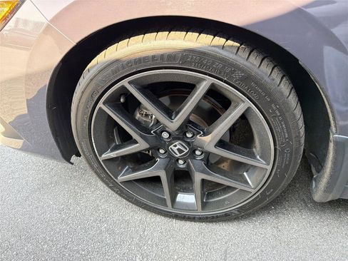 Used 2022 Honda Civic Sport Touring image 6