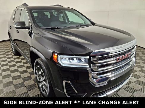 Used 2023 GMC Acadia SLE w/ Driver Convenience Package image 7