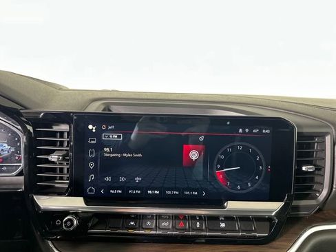 Used 2023 GMC Sierra 1500 SLT w/ SLT Convenience Package image 20