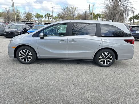 New 2026 Honda Odyssey EX-L image 3