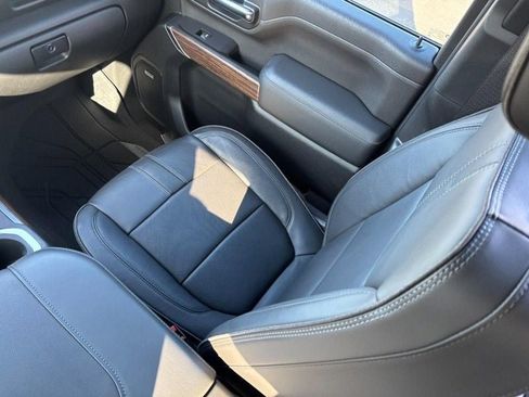 Used 2023 Chevrolet Silverado 3500 High Country image 15