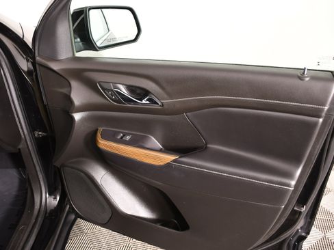 Used 2019 GMC Acadia SLE AWD/4WD image 40