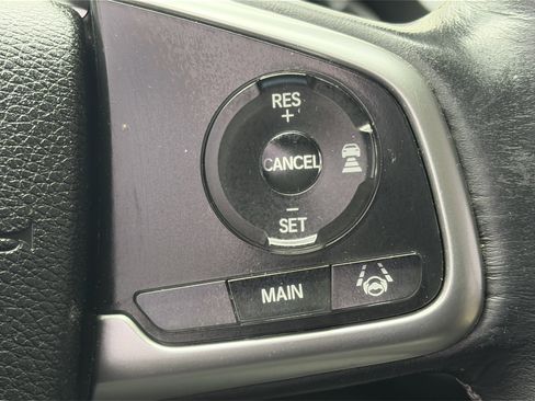 Used 2016 Honda Civic Touring image 9