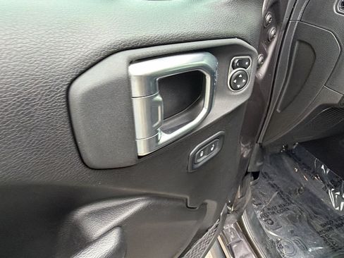 Used 2025 Jeep Wrangler Unlimited Sport S 4xe AWD/4WD image 15