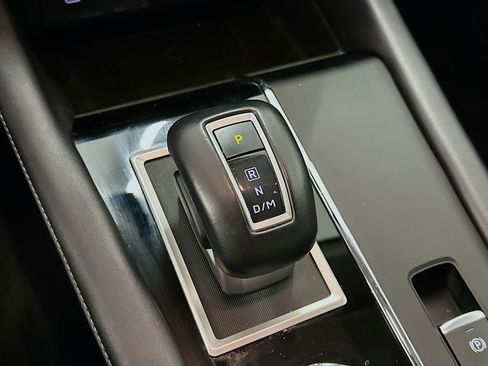 Used 2024 Mitsubishi Outlander SE image 25