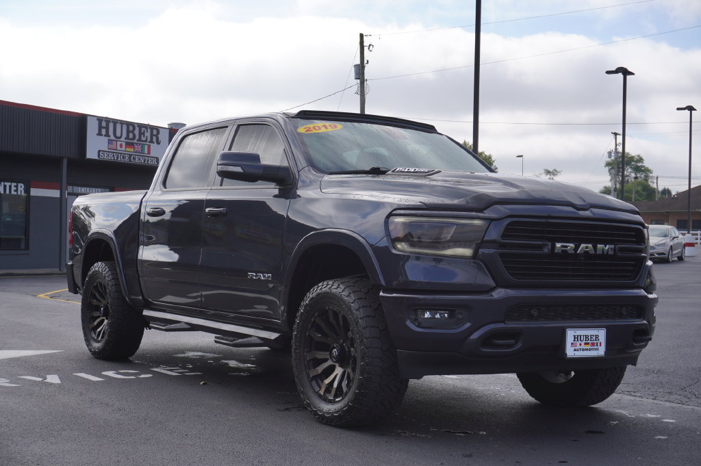 Used 2019 RAM 1500 Laramie w/ Sport Appearance Package AWD/4WD image 9