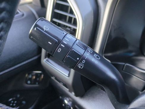 Used 2021 Ford Expedition Max XLT image 29