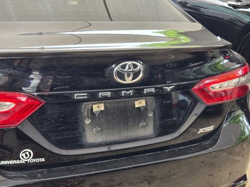 Used 2019 Toyota Camry XSE FWD image 6