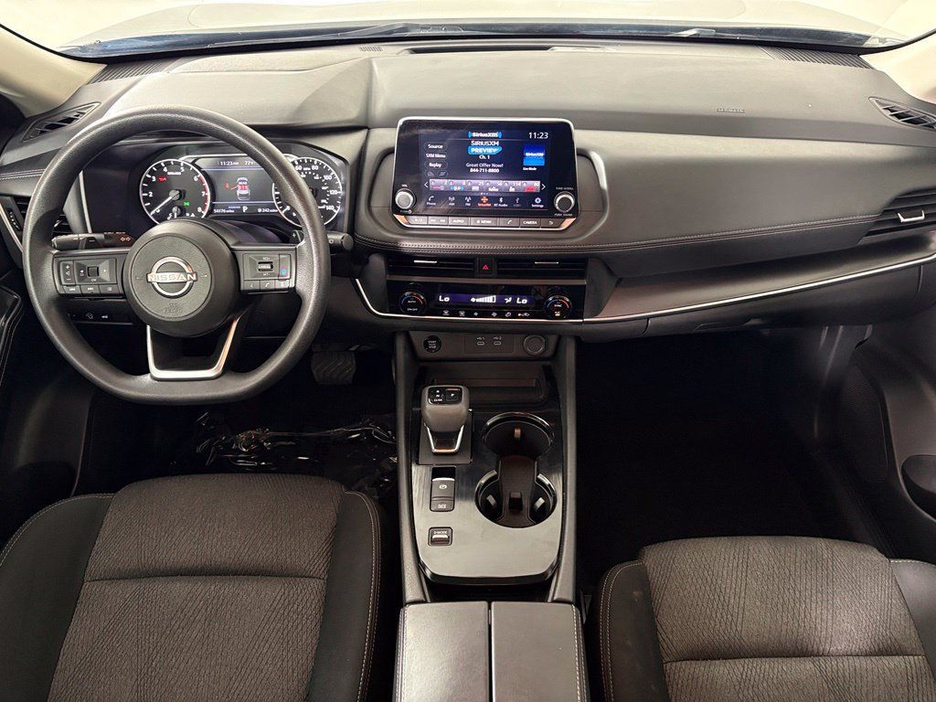 Used 2024 Nissan Rogue SV FWD image 32