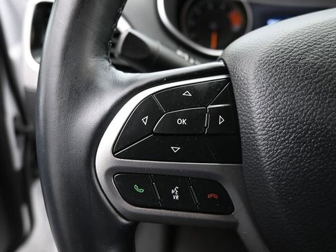 Used 2020 Jeep Cherokee High Altitude image 17