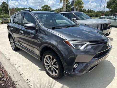 Used 2017 Toyota RAV4 Limited AWD/4WD image 1