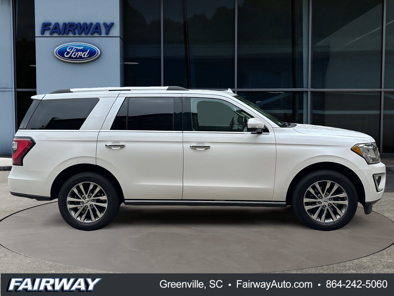 Used 2018 Ford Expedition Limited w/ Equipment Group 301A AWD/4WD image 9