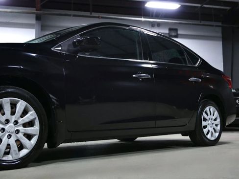 Used 2017 Nissan Sentra S FWD image 7