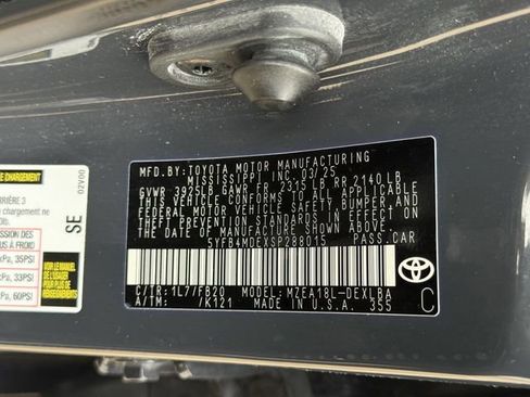Used 2025 Toyota Corolla LE FWD image 32