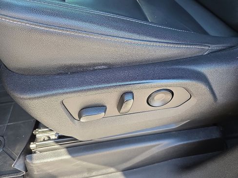 Used 2021 Chevrolet Tahoe Z71 w/ Rear Media and Nav Package image 14