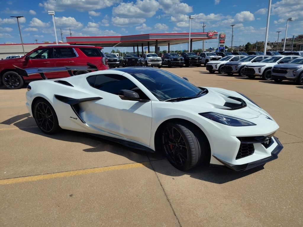 Used 2026 Chevrolet Corvette ZR1 w/ ZR1 Carbon Fiber Aero Package RWD image 10