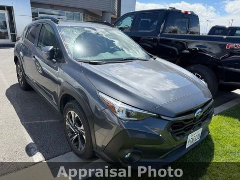 Used 2025 Subaru Crosstrek 2.0i Premium image 8