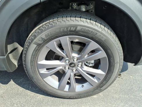 Used 2025 Ford Explorer Active w/ Active Comfort Package AWD/4WD image 7