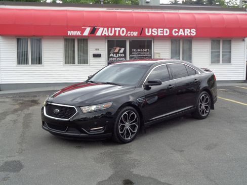Used 2013 Ford Taurus SHO AWD/4WD image 12