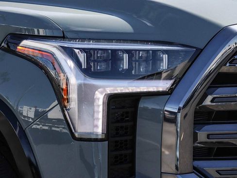 Used 2024 Toyota Tundra Platinum image 4