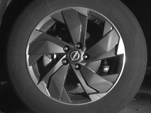 Used 2025 Nissan Rogue SV image 12