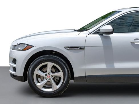Used 2019 Jaguar F-PACE Premium AWD/4WD image 10