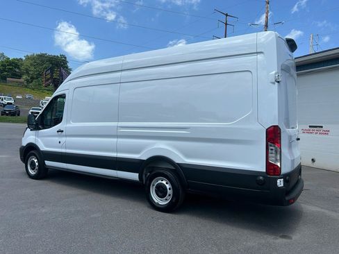 Used 2025 Ford Transit 250 148 High Roof Extended w/ Load Area Protection Package RWD image 3