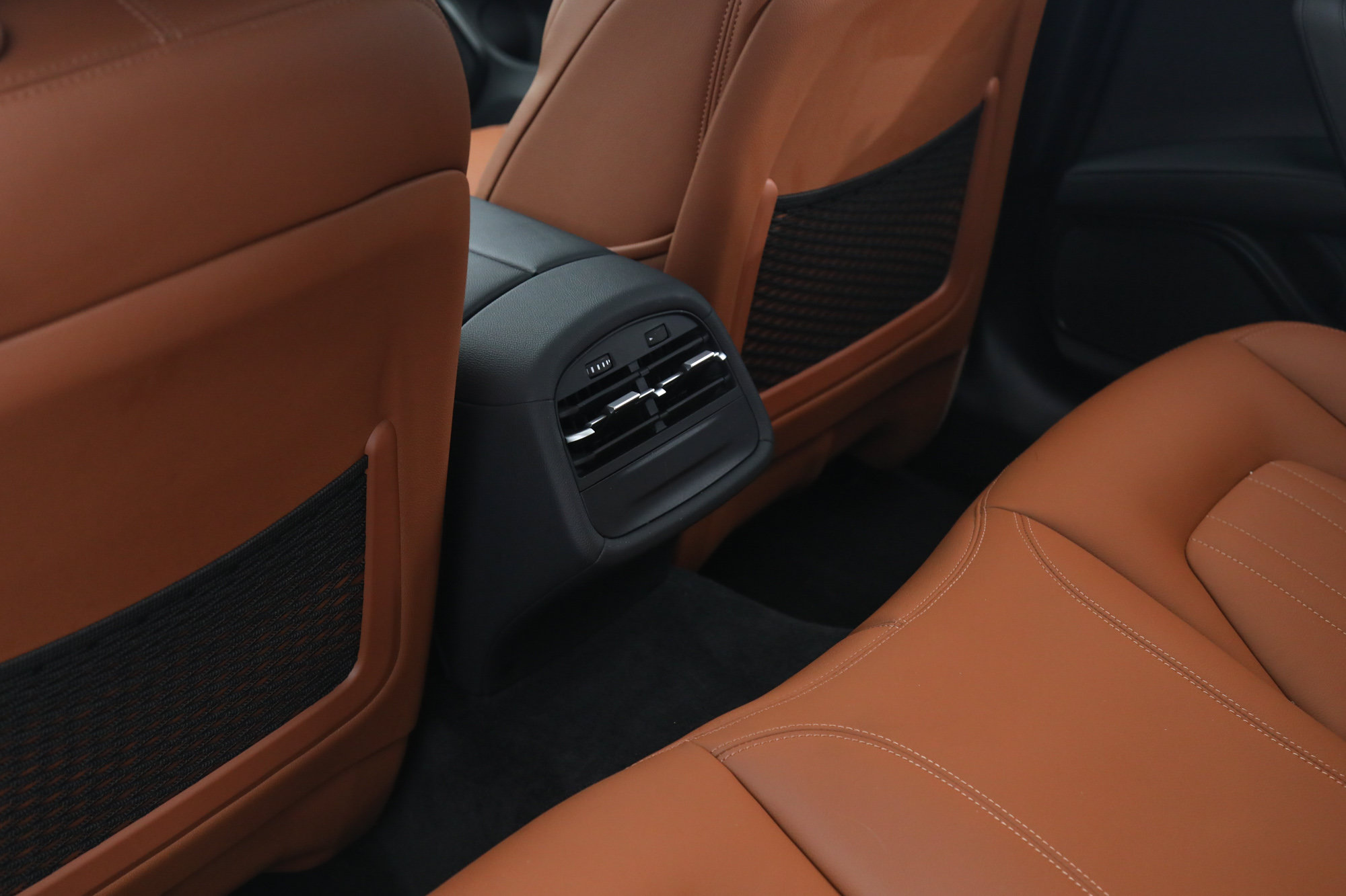 Certified 2023 Maserati Ghibli Modena RWD image 28