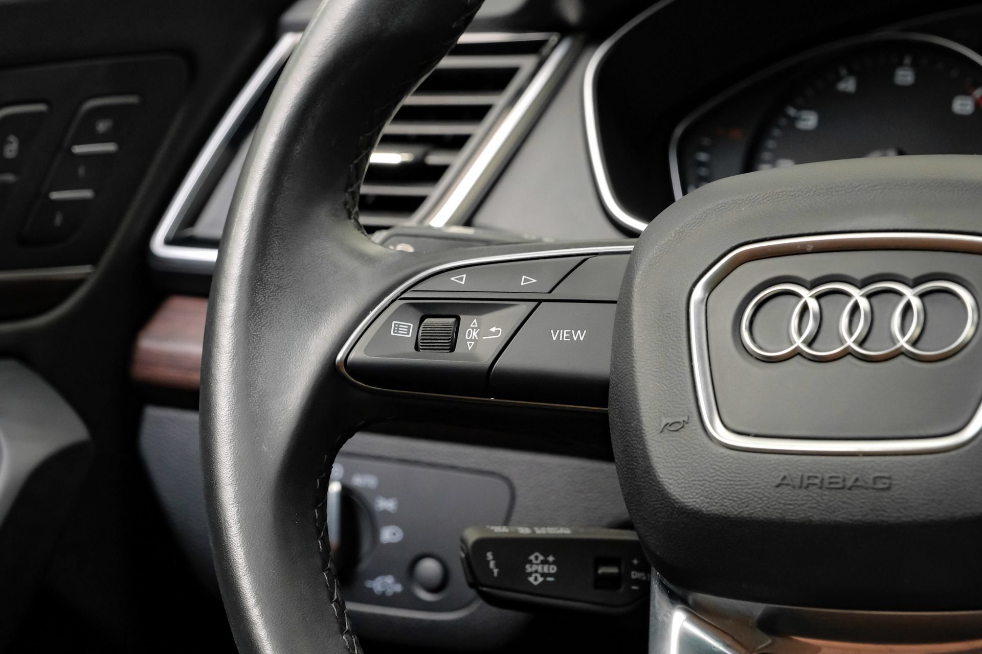 Used 2023 Audi Q5 2.0T Premium w/ Convenience Package AWD/4WD image 21