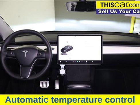 Used 2022 Tesla Model Y Performance image 15