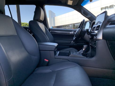 Certified 2022 Lexus GX 460 Premium w/ Premium Package AWD/4WD image 35