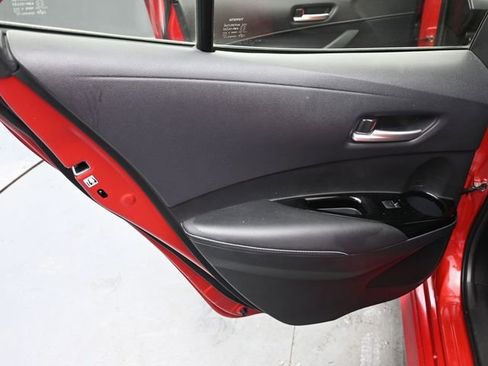 Used 2021 Toyota Corolla SE w/ SE Preferred Package image 19