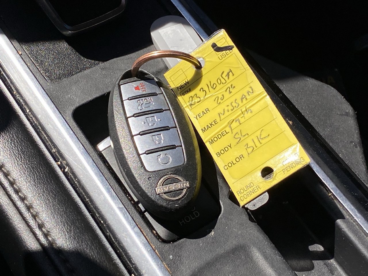 Used 2022 Nissan Pathfinder SL w/ SL Premium Package FWD image 11