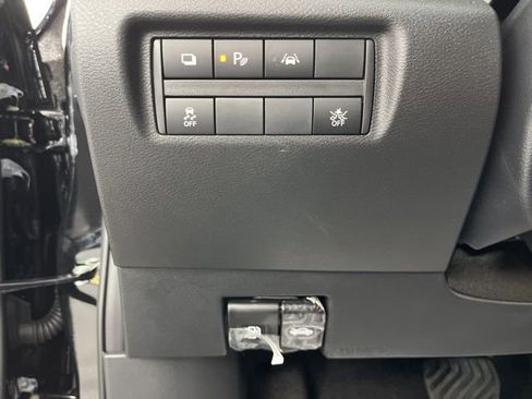 New 2025 Nissan Versa S w/ Trunk Package image 31