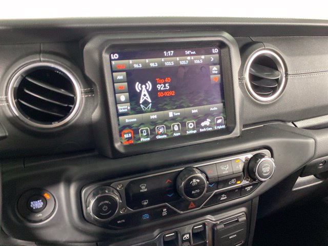 Used 2023 Jeep Wrangler Unlimited Sahara AWD/4WD image 27