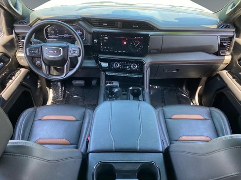 Used 2025 GMC Sierra 1500 AT4 AWD/4WD image 10