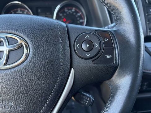 Used 2016 Toyota RAV4 SE image 23
