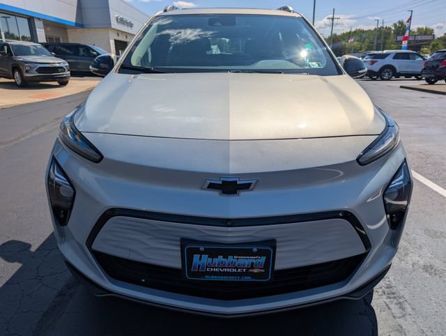 Used 2023 Chevrolet Bolt EUV Premier w/ Sun & Sound Package FWD image 8