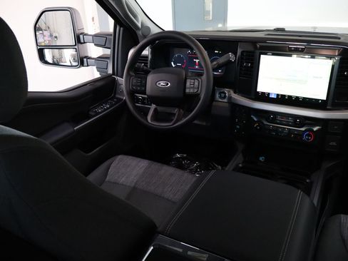 New 2026 Ford F250 XLT w/ XLT Premium Package image 29
