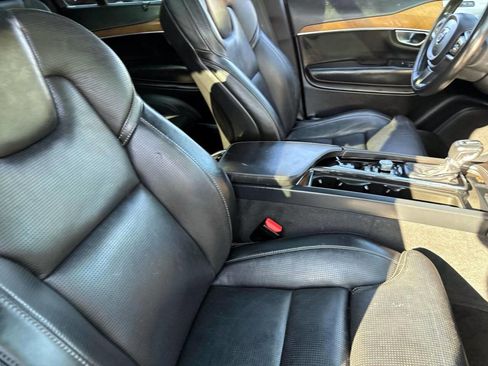 Used 2017 Volvo XC90 T6 Inscription w/ Vision Package image 10