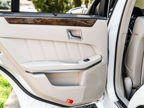 Used 2015 Mercedes-Benz E 350 4MATIC Wagon image 69