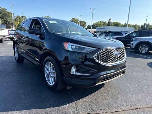 Used 2024 Ford Edge SEL w/ Convenience Package AWD/4WD image 4