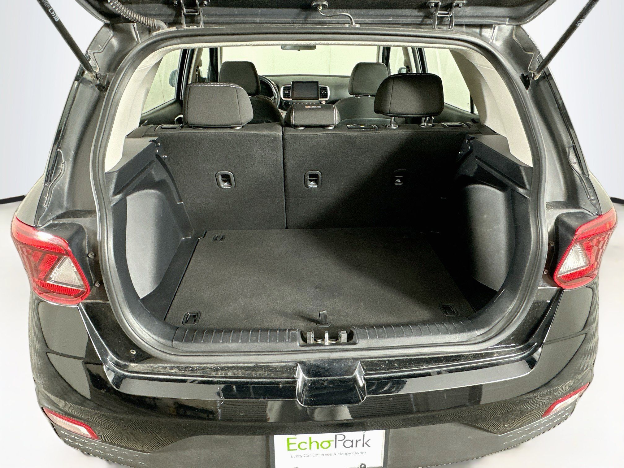 Used 2025 Hyundai Venue SEL FWD image 26